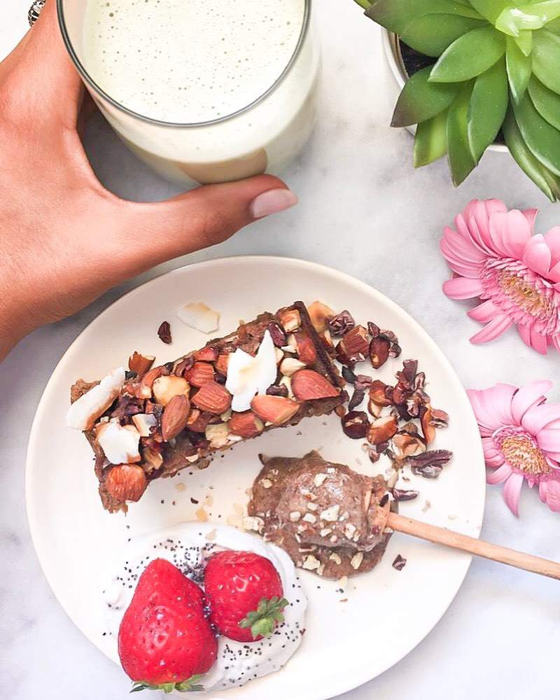 Petit déjeuner produits healthy et plaisir sain holy blends